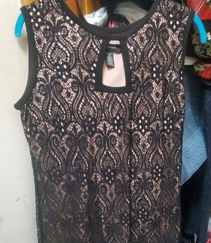 Black Lace Sleeveless Cocktail Dress